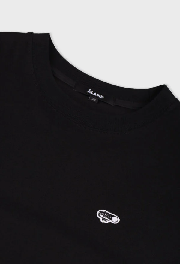 ALAND FISH GRAPHIC WAPPEN TEE - Image 3