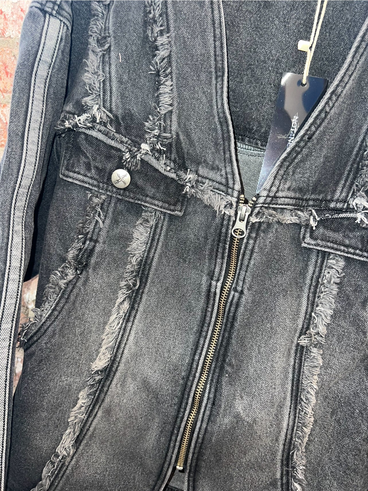 CUT OFF SIDE LINE V-NECK DENIM JACKET