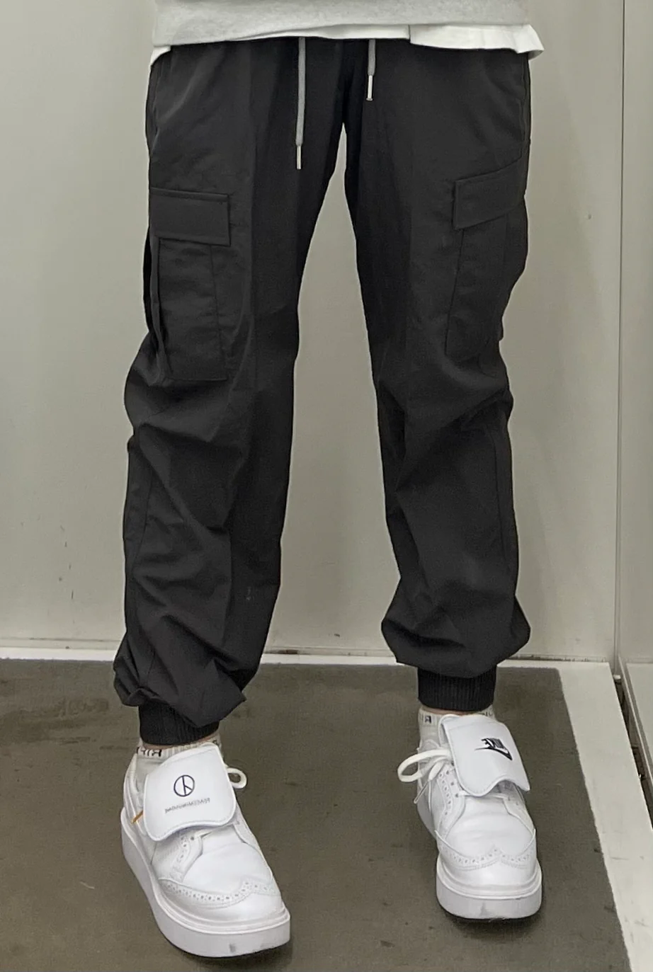 ELASTIC CREPE NYLON CARGO PANTS - Image 7