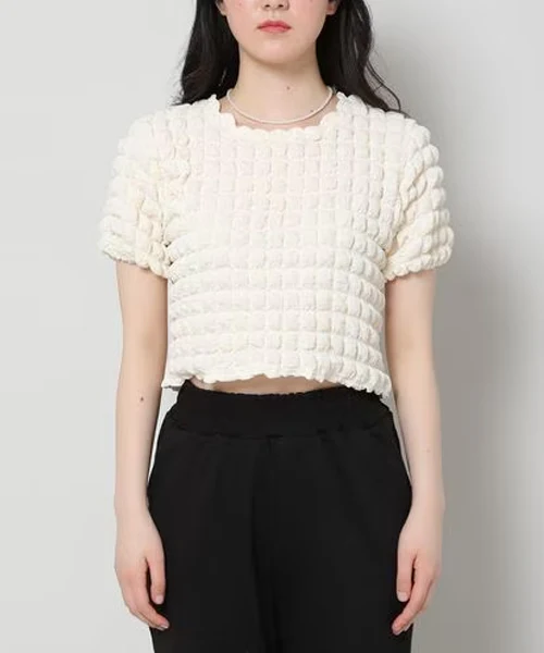 EMBOSSING CROP TEE
