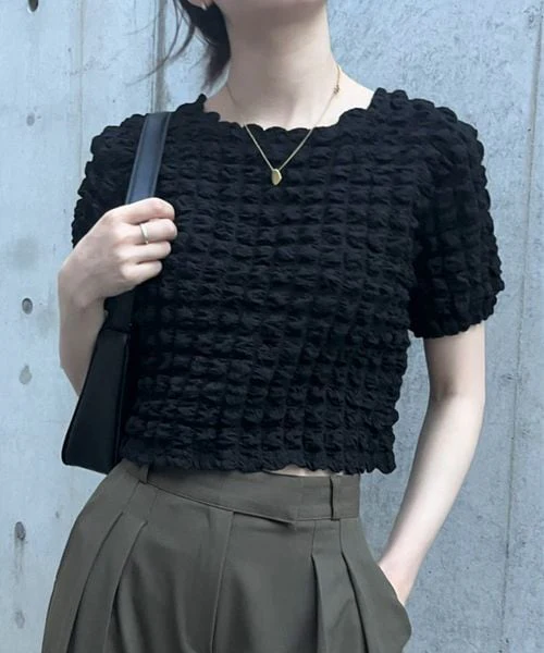 EMBOSSING CROP TEE - Image 4