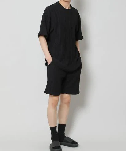 MEN'S PLEATS SHORTS