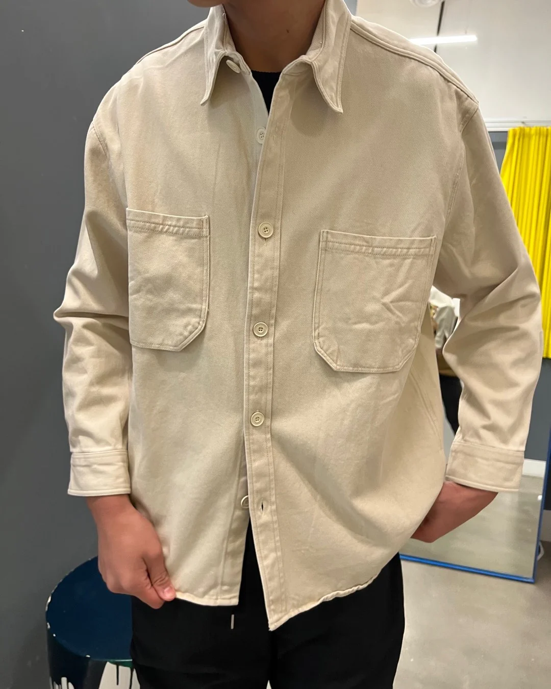 MEN'S STANDARD POCKET DENIM SHIRT - Image 2