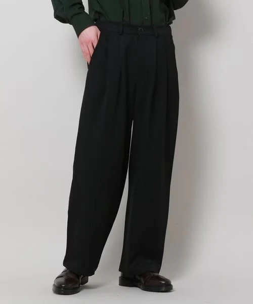 MEN'S TWO-TUCK SLACKS - Image 2