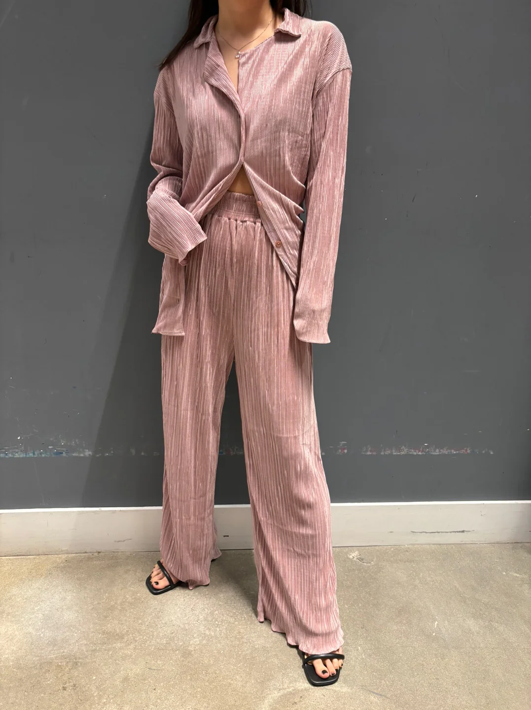 PLEATS WIDE PANTS - Image 4
