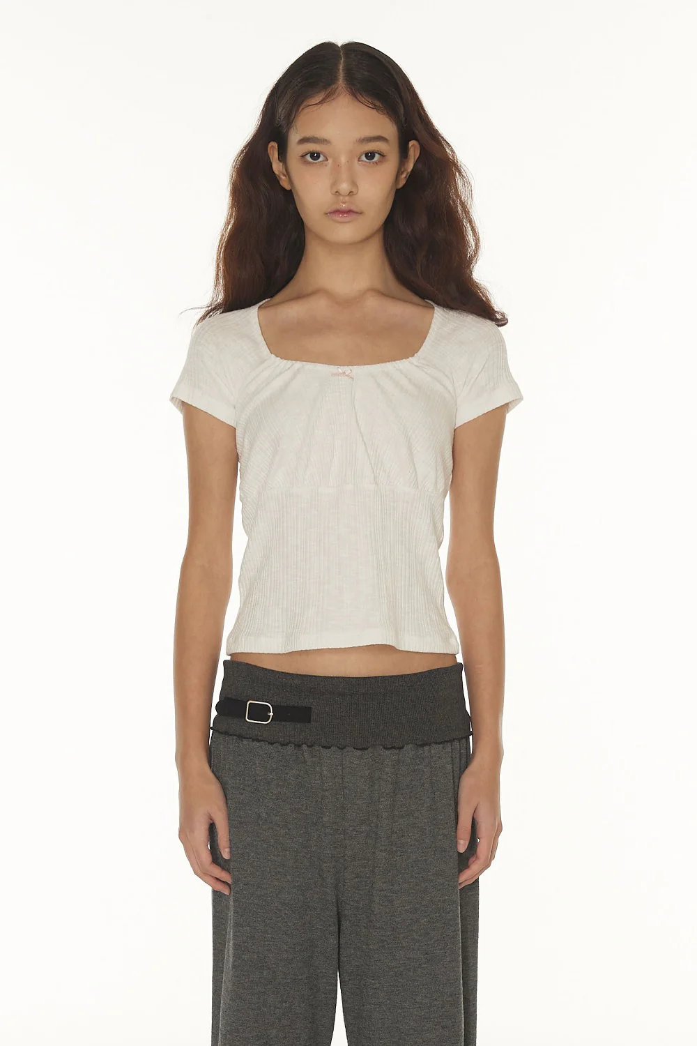 RIBBON SHIRRING CAP SLEEVE T - Image 2