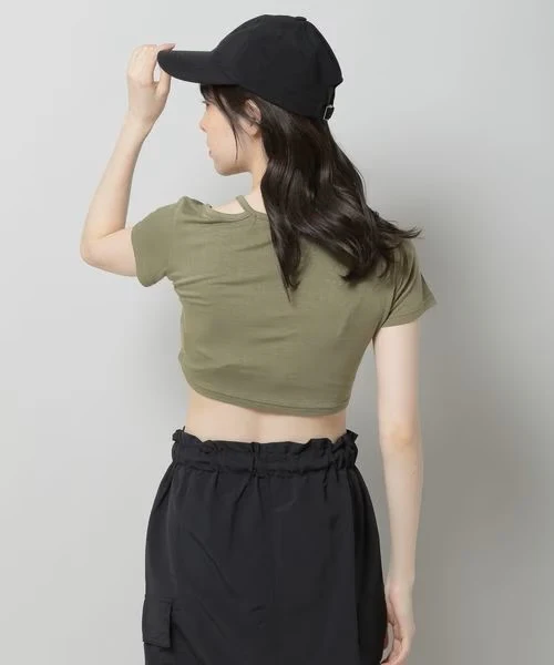 SHOULDER SLIT CROP TOP - Image 3