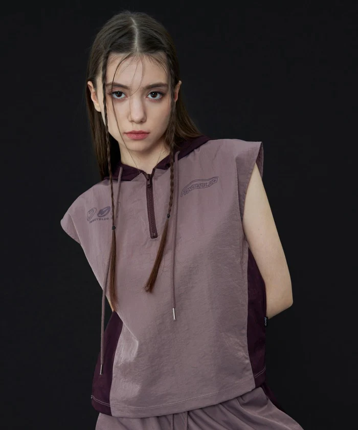 UTILITY NYLON HOOD VEST - Image 2